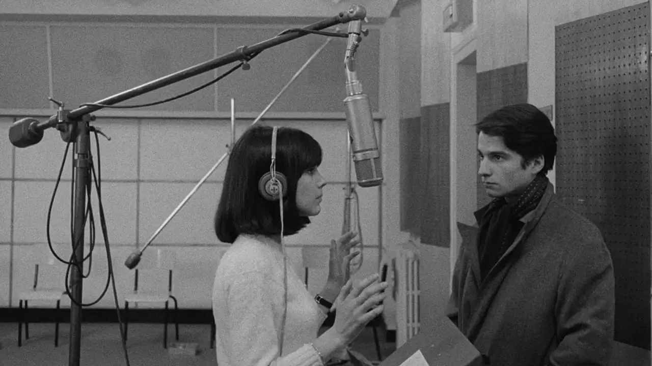 Masculin Féminin Backdrop