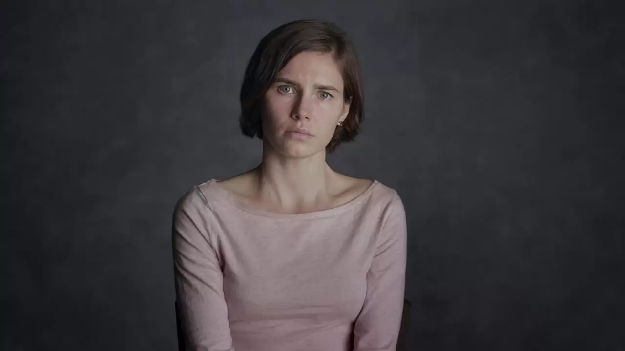 Amanda Knox Backdrop