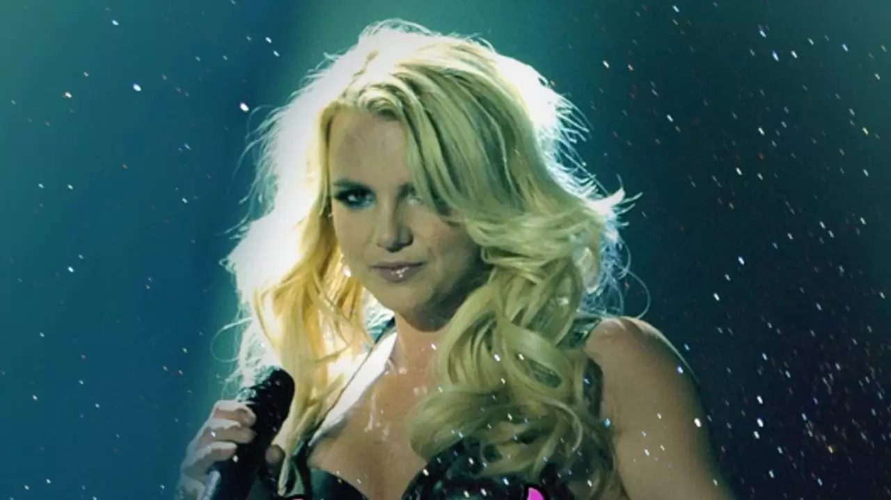 Britney Spears: Workin' It Backdrop