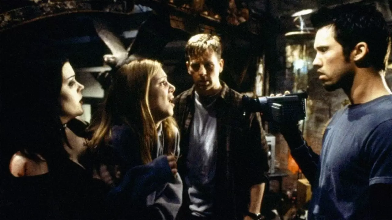 Book of Shadows: Blair Witch 2 Backdrop