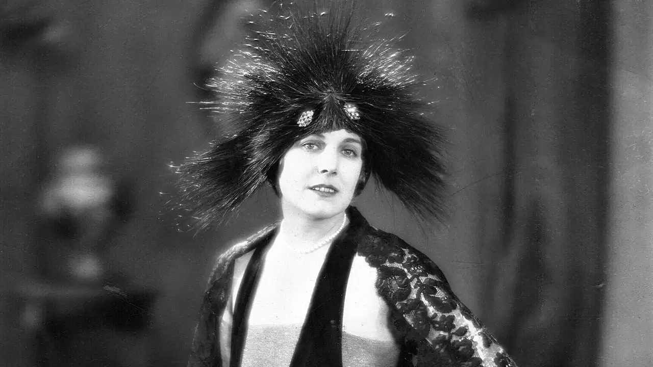 A Woman of Paris: A Drama of Fate Backdrop